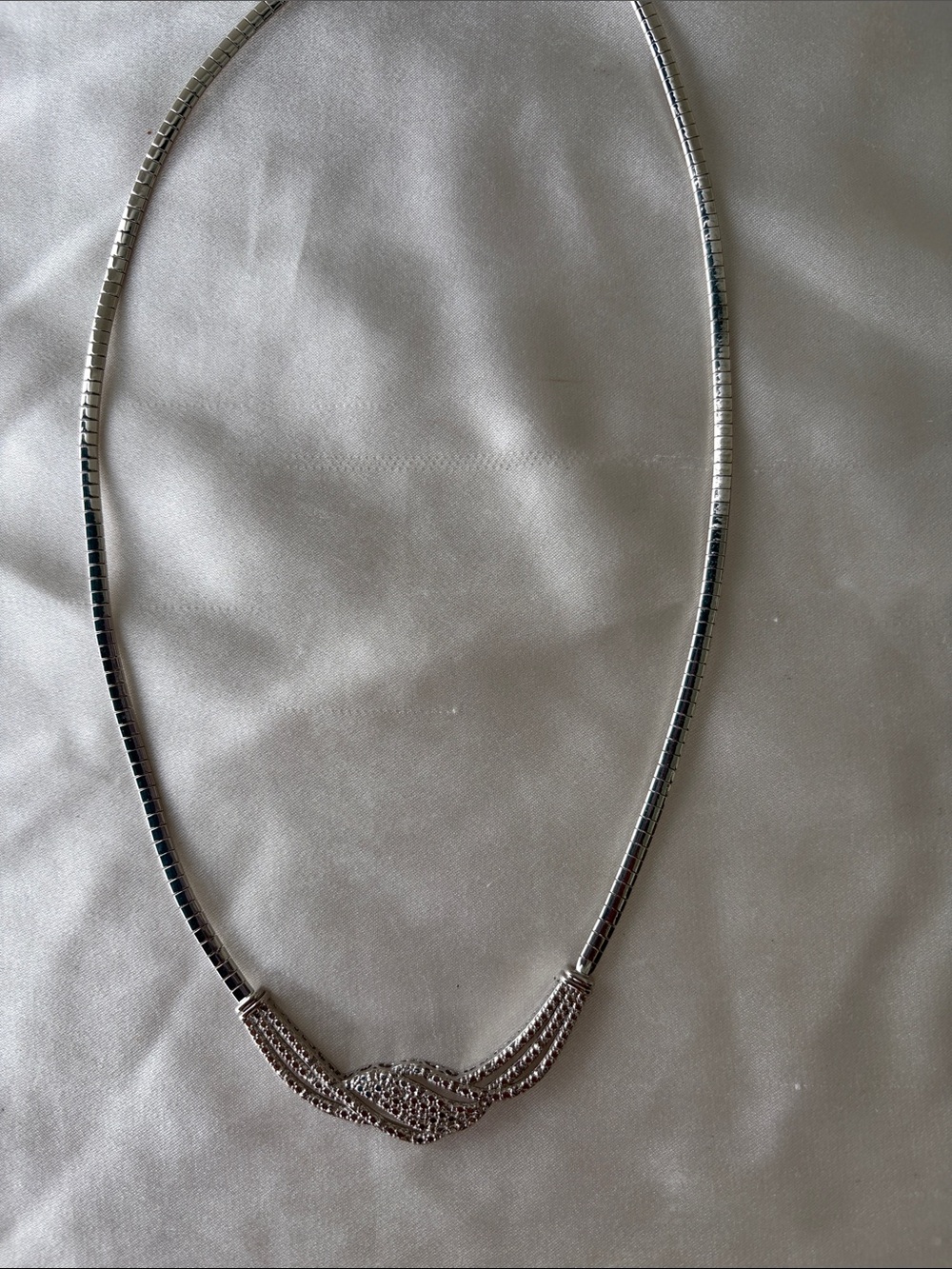 Silver Knot Accent Women's Necklace
